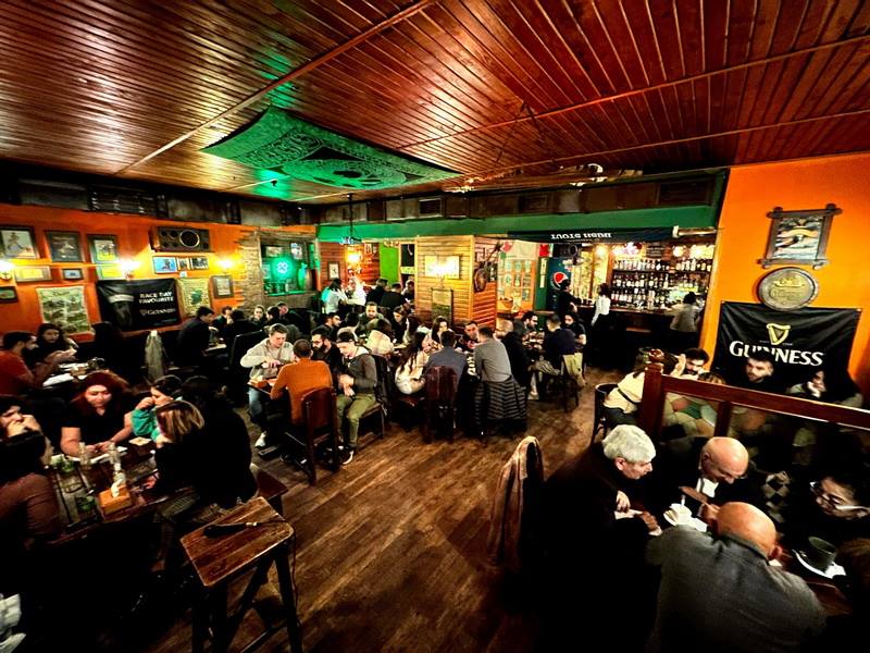 A full house at 26 Irish on a busy evening